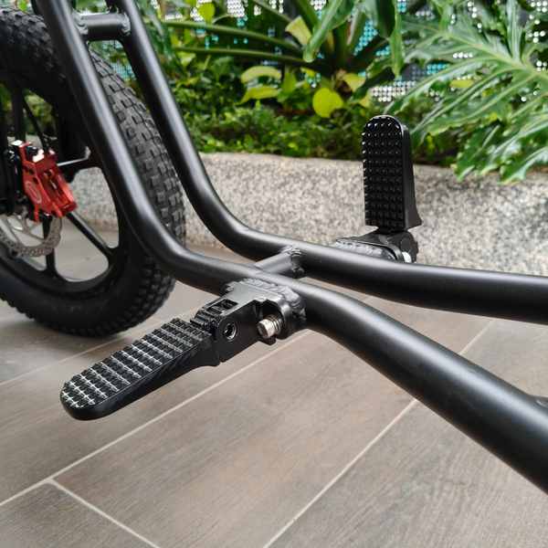 Ullmax E16 Electric Scooter – 48V 250W Motor |  60KM Range |  Hydraulic Brakes & LED LightsPowerful, Lightweight & Lon